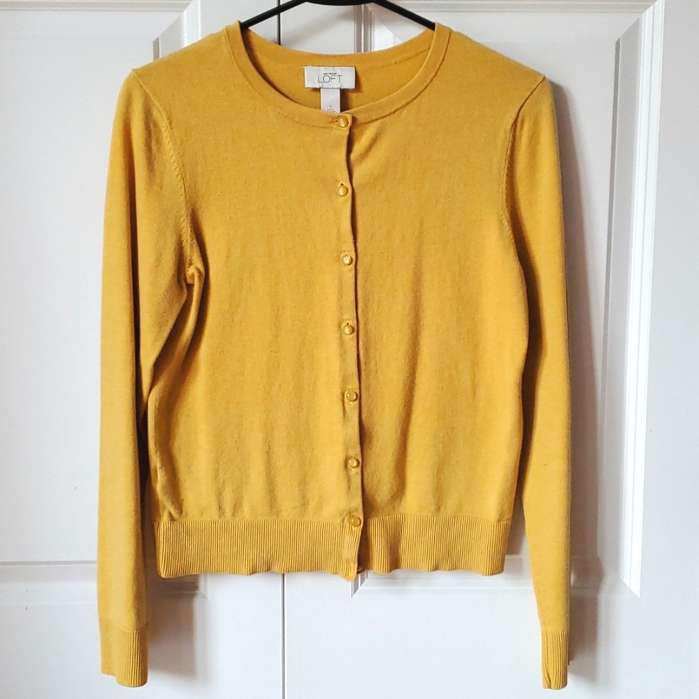 Ann Taylor LOFT buttery yellow cardigan